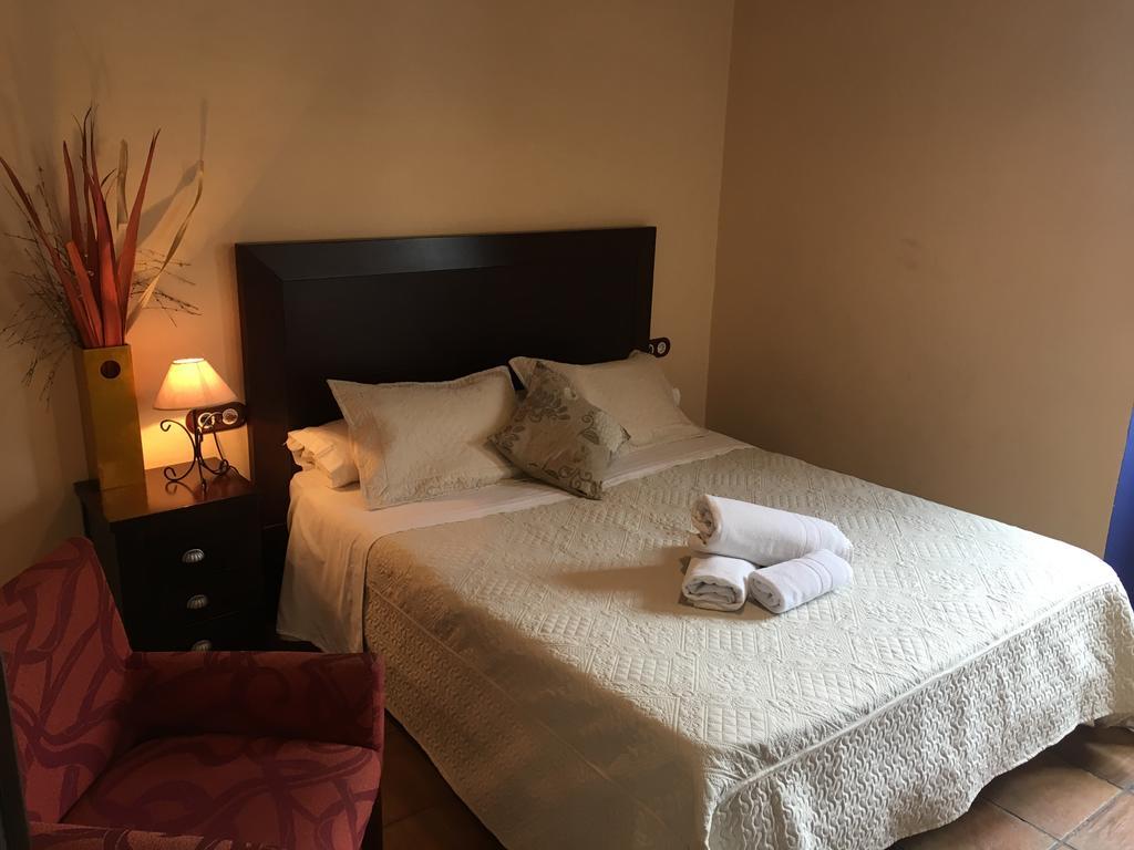 Apartamentos Victoria Bujalance 外观 照片