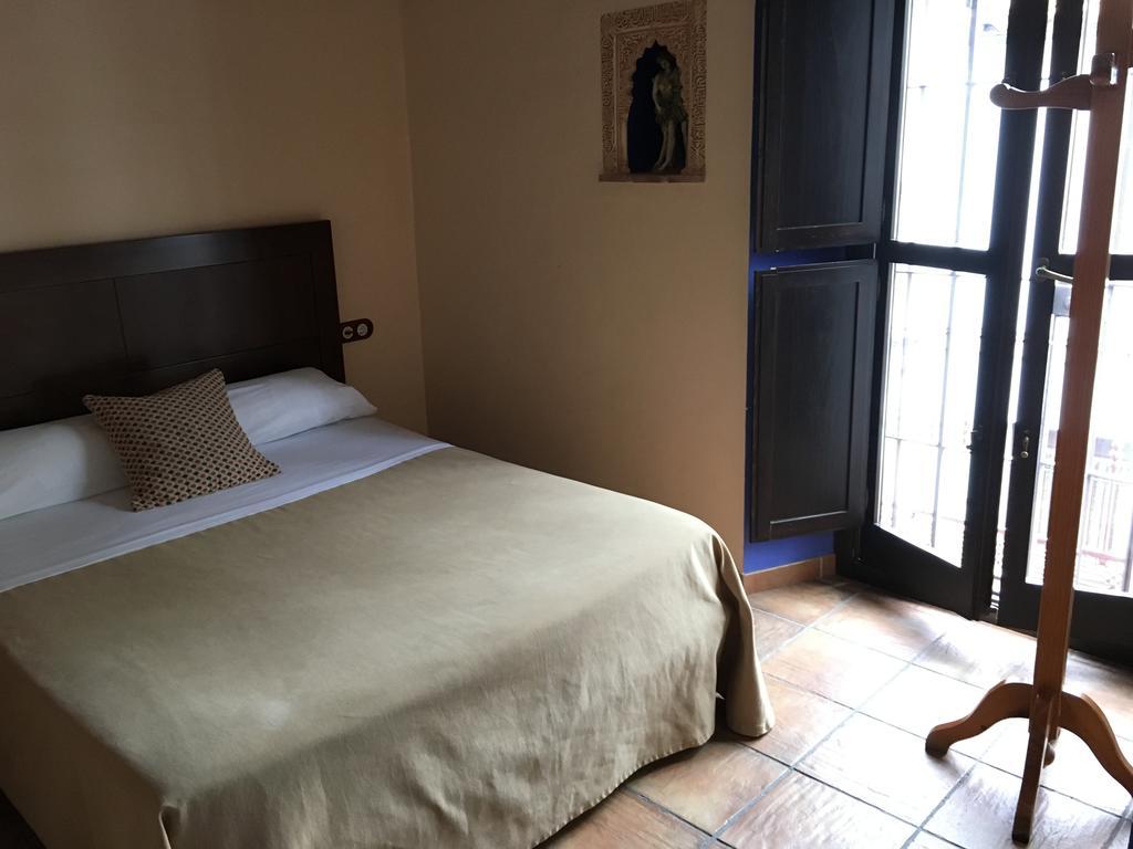 Apartamentos Victoria Bujalance 外观 照片
