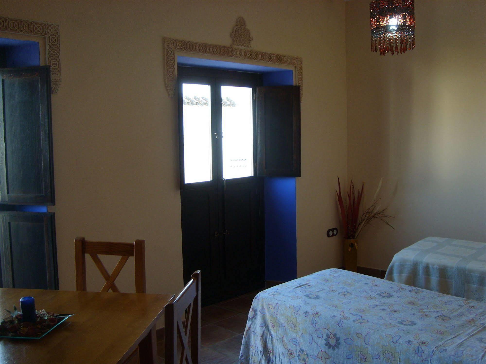 Apartamentos Victoria Bujalance 外观 照片