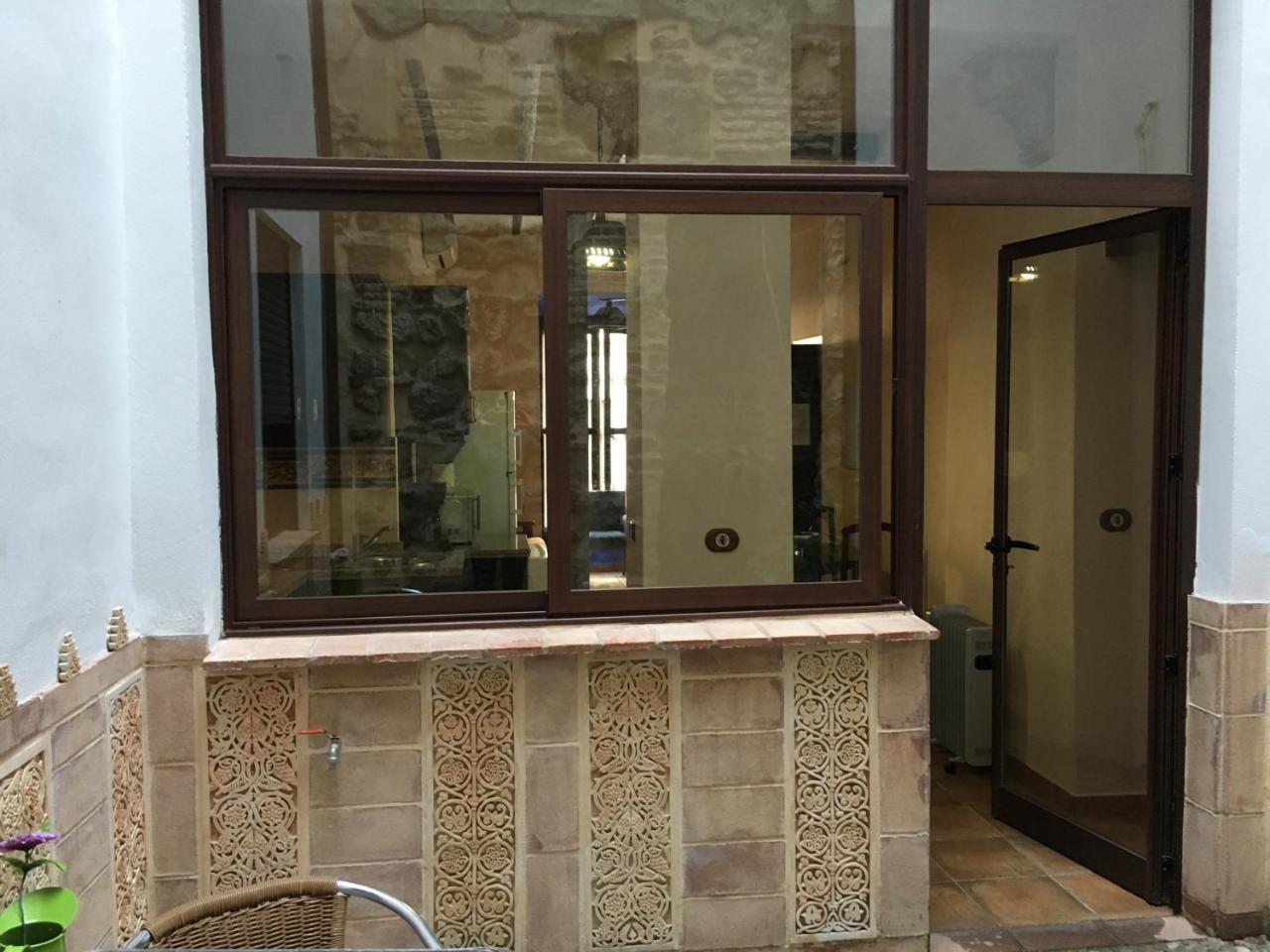 Apartamentos Victoria Bujalance 外观 照片