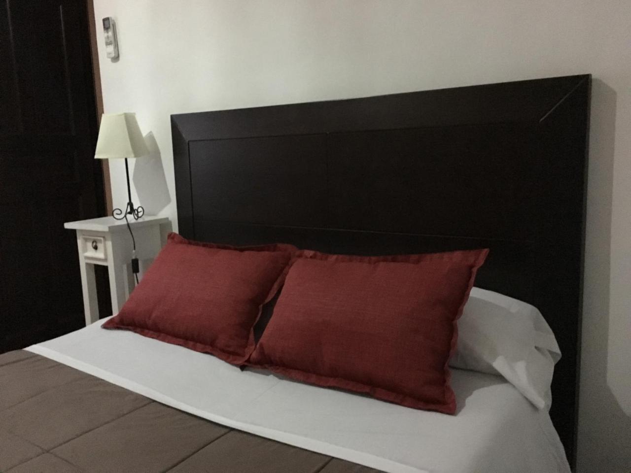 Apartamentos Victoria Bujalance 外观 照片